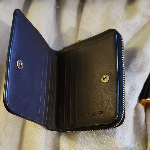 Coach Black Pebbled Leather Zip-Around Wallet with Gold Tone Logo - Picture 2 of 5